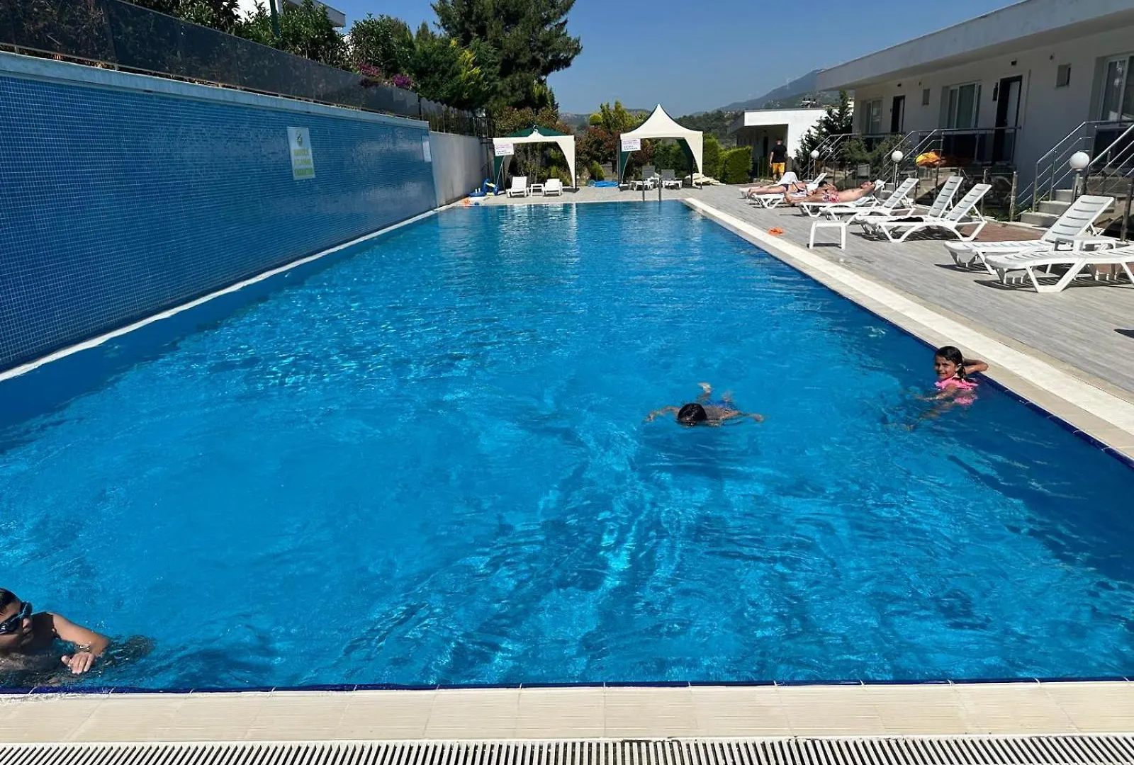 Bahceli Luex Villa Κουσάντασι