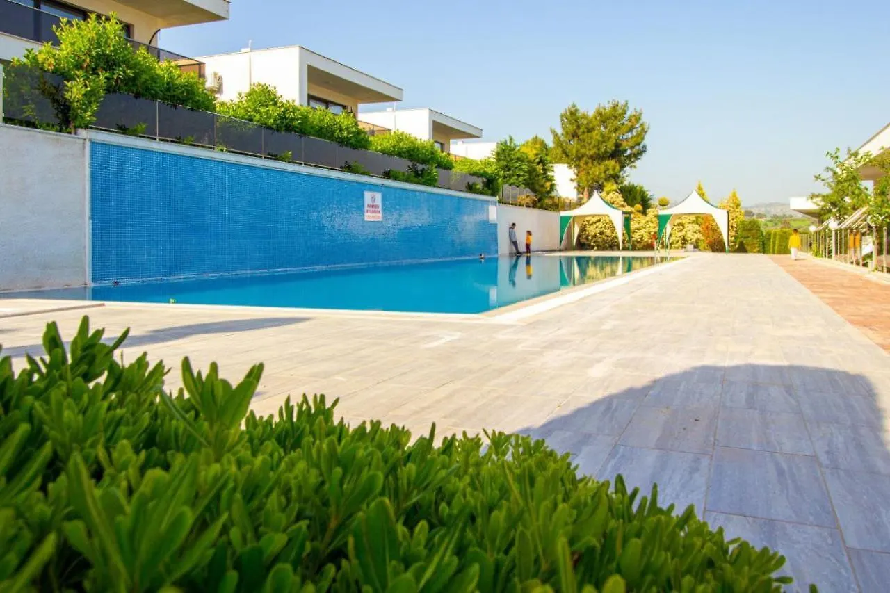 Bahceli Luex Villa Kusadası