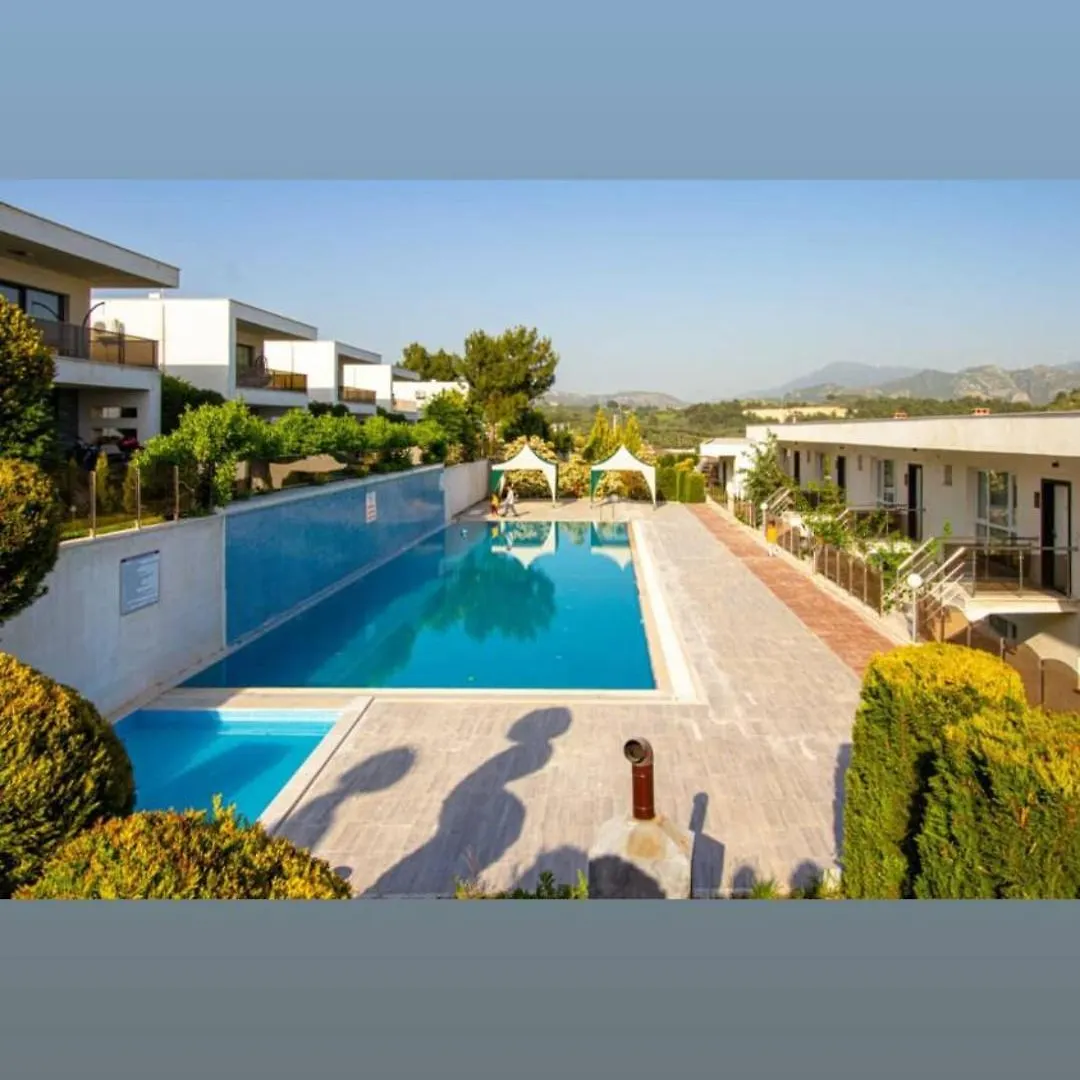 Bahceli Luex Villa Kusadası